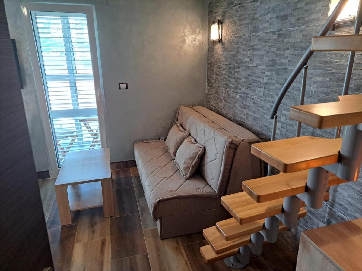 Apartments With Sea View In Prcanj Котор Екстериор снимка